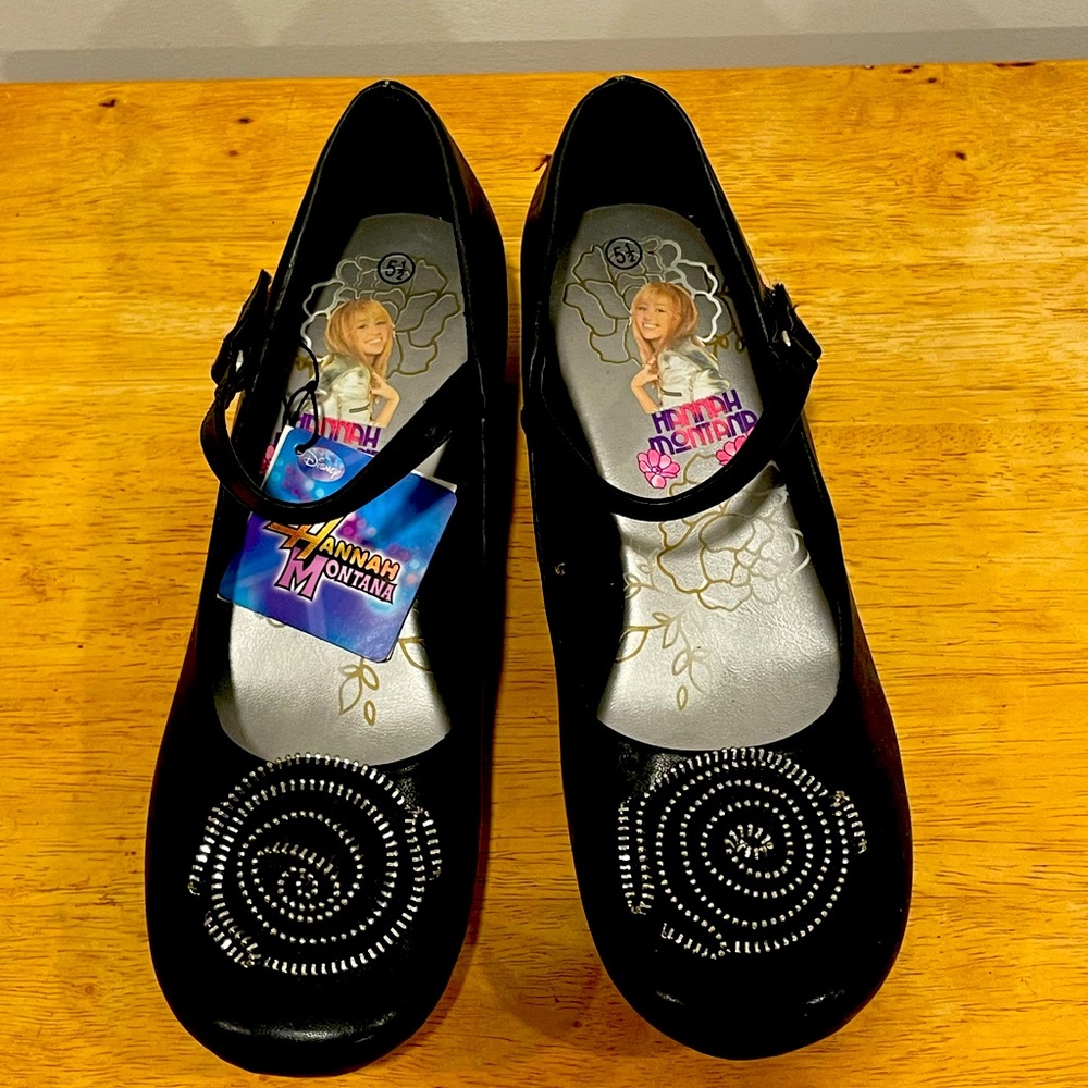 NWT Hannah Montana Mary Janes size 5.5